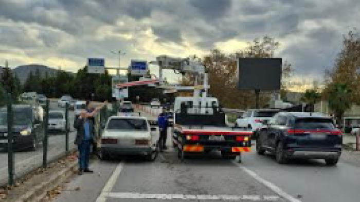Büyükşehir Zabıtası yolda bırakmadı